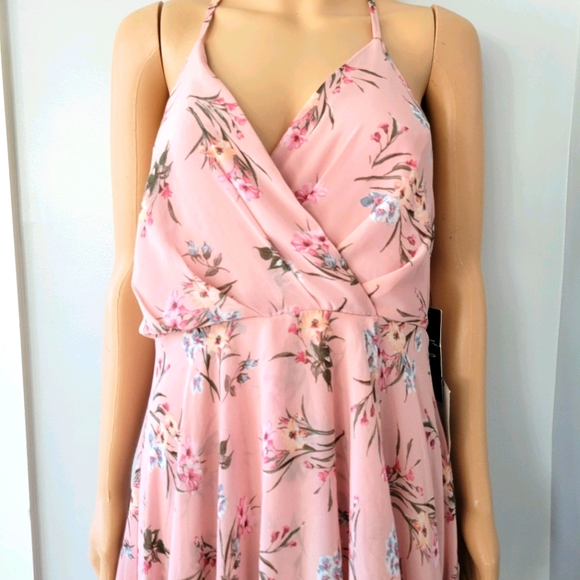 🆕️ Lulu's Pink  Floral Maxi Dress Size Large - Picture 8 of 12